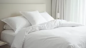 dlaczego pościel w hotelach jest biała